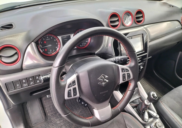 Suzuki Vitara cena 69800 przebieg: 52000, rok produkcji 2017 z Krzepice małe 781